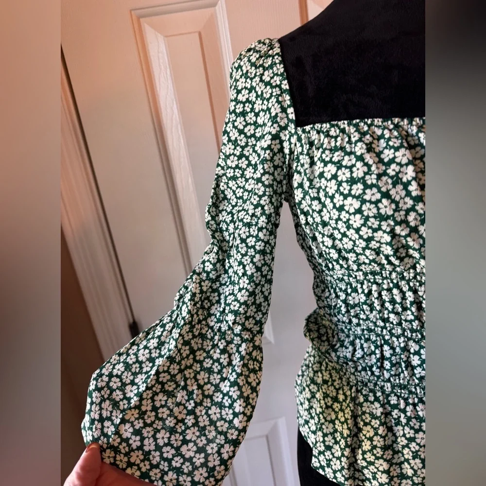 Reformation Green & White Floral Women's Top